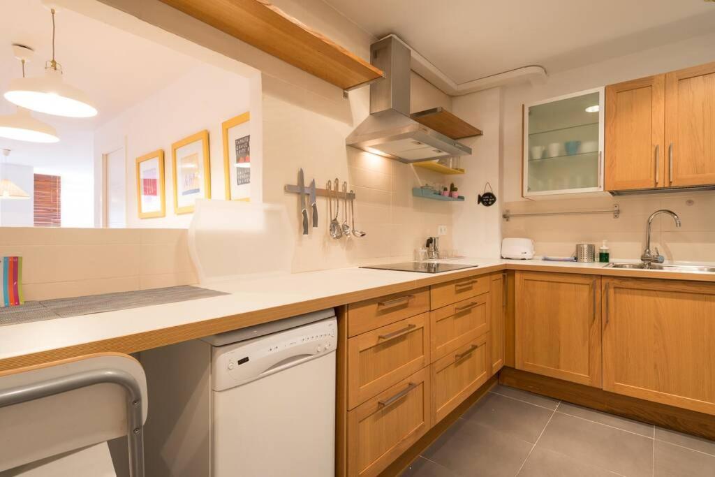 Tgh/ Malaga Centro Con Parking Apartment Luaran gambar
